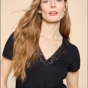 Sezane Mina Lace v-neck short sleeeve black top